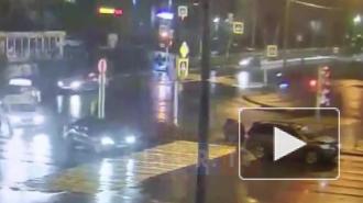 Видео: в Красногвардейском районе на "зебре" сбили человека