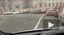 Петербуржец снял на видео беспредел BMW генерала прокуратуры на глазах у ГИБДД