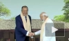 Премьер Индии подарил Лаврову шарф с символами G20