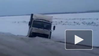 Видео: в смертельном ДТП на трассе Тюмень-Омск погиб водитель Лады