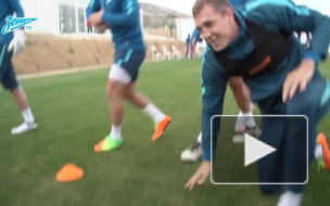 "Рашен Футбол": "Зенит" обогнал "Спартак"