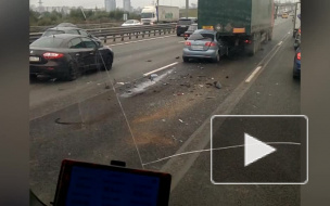 Видео: На КАД девушка выжила в страшном ДТП