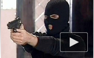 Петербургский семиклассник совершил вооруженное нападение, спрятав лицо под черной маской