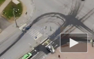 Видео: после ДТП на Типанова автомобиль влетел в столб