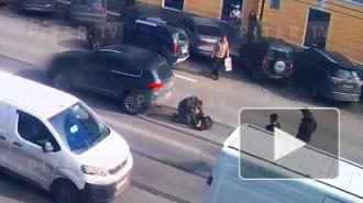 Автомобилист в военной форме сбил пешехода на "зебре" в Петербурге