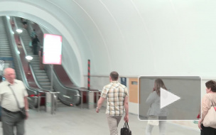 Через семь часов после открытия на обновленной "Пушкинской" сломался эскалатор