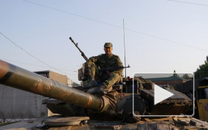 Новости Украины: ополчение захватило украинскую бронетехнику, 150 украинских военных перешли на сторону армии Донбасса