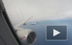 США заявили о "небезопасном" перехвате своего самолета российским истребителем