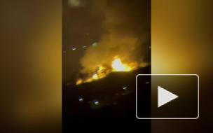 В промзоне на Волхонском шоссе ночью тушили крупный пожар