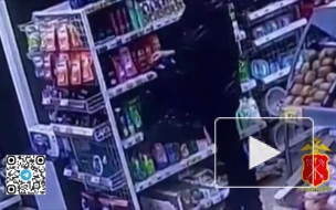 Полиция задержала подозреваемого в разбойном нападении на магазин в Полтавском проезде