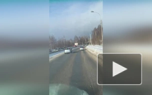 Водитель Renault Duster опрокинул свое авто на Выборгском шоссе около Парголово