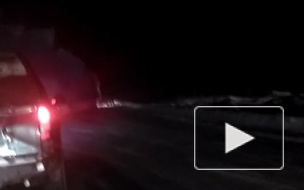 В сети появилось видео полыхающего пассажирского автобуса под Костромой