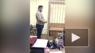 "Жемчужного прапорщика" в Петербурге осудили за избиение полицейского