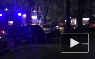 Видео: ночью спасатели тушили пожар в квартире на Серебристом бульваре