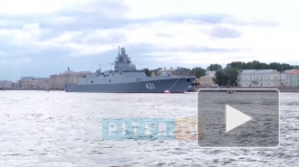 Видео: корабль "Адмирал флота Касатонов" пришвартован на стрелке Васильевского острова