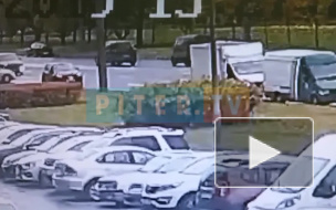 Появилось видео жесткого ДТП на Комендантском проспекте