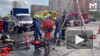 На юго-востоке Москвы рабочие провалились в канализационный колодец