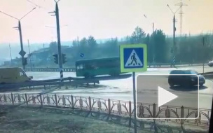 В Братске грузовик протаранил микроавтобус: есть пострадавшие