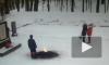 Школьник потушил "Вечный огонь" на мемориале Неизвестному солдату в Петербурге