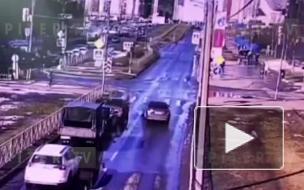 Момент ДТП на проспекте Королева попал на видео
