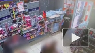 Покупатель избил продавца в магазине Москвы после возникшего накануне конфликта