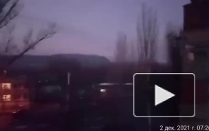 Жители Докучаевска засняли мощный обстрел ВСУ