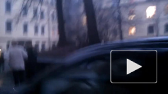 Видео: на Невском проспекте горел "Бургег Кинг"