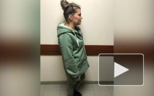 Злоумышленница обокрала двух пенсионерок после того, как они получили деньги на почте в Приморском районе