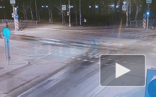 Свидетелем ДТП на Морском проспекте в Петербурге стал дорожный полицейский