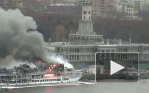 Водолазы нашли моториста, пропавшего во время пожара на теплоходе «Сергей Абрамов»