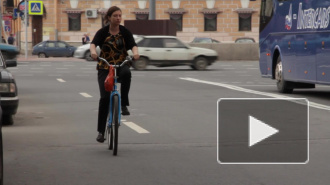 Тренд сезона: депутаты ЗакСа ездят на работу на велосипедах