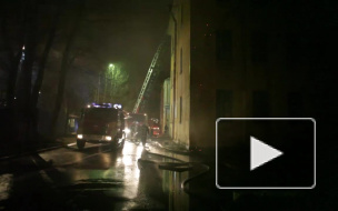 Ночью несколько часов полыхал манеж кадетского корпуса на Васильевском острове