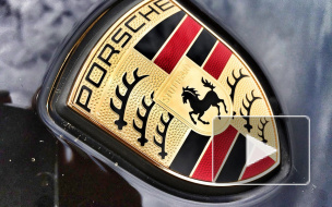 Лакшери ограбление: Богатеи обнесли бутик на Петроградке и скрылись на Porsche Cayenne