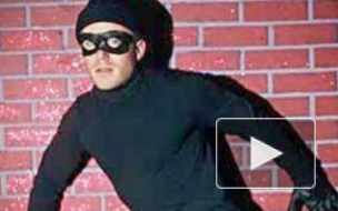 Петербуржец стащил из магазина на Невском проспекте нижнее белье на 16 тысяч рублей