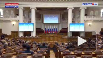 Путин призвал держать под контролем реализацию социальных мер