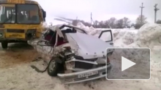 Появилось видео смертельного ДТП с автобусом с 22 детьми и легковушкой из Башкирии