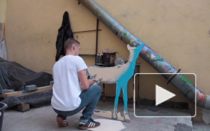 На Караванной улице появился арт-объект Леши Бурстона на тему экологии