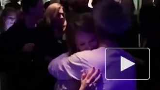 Видео: Собчак и Богомолов танцевали и нежно обнимались на публике
