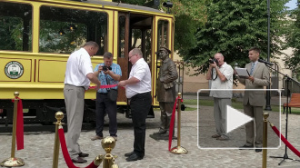 В Выборге состоялось официальное открытие памятника трамваю