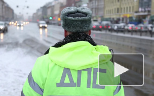 На площади Победы лихач сбил полицейского и скрылся с места ДТП