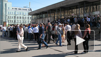 Петербуржцев ждут большие неудобства: вход на станцию "Василеостровская" по утрам закроют на два месяца