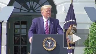 Дональд Трамп объявил о переходе на "телефонные митинги"