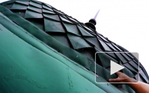 Дерзкое видео из Омска: руфер покорил купол-часы на Любинском