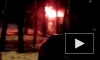 Видео: на Замшиной улице горят мусорные контейнеры