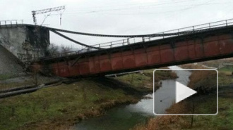 Новости Украины: в Мариуполе взорван железнодорожный мост, "Азовсталь" под угрозой остановки