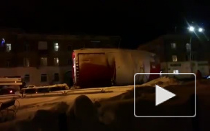 Видео: огромный объект парализовал Нижний Тагил