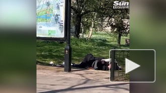 Пара занялась сексом возле королевского дворца и попала на видео