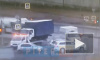 На Софийской улице водитель "Газели" врезался в фургон, который перевозил эвакуатор