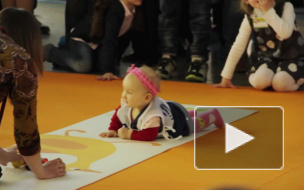 В Петербурге "спортсмены" в ползунках устроили трогательный забег