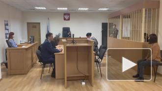 Суд продлил арест обвиняемой в убийстве рэпера Картрайта до 30 апреля